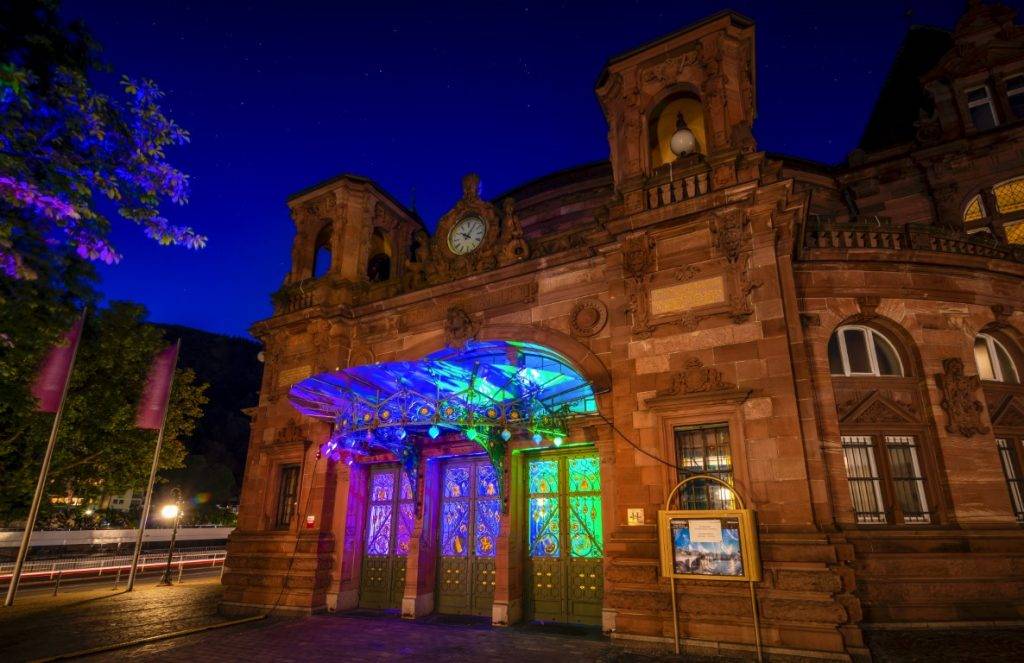 Heidelberg leuchtet ist eine Veranstaltung in der die Stadt bunt beleuchtet wird