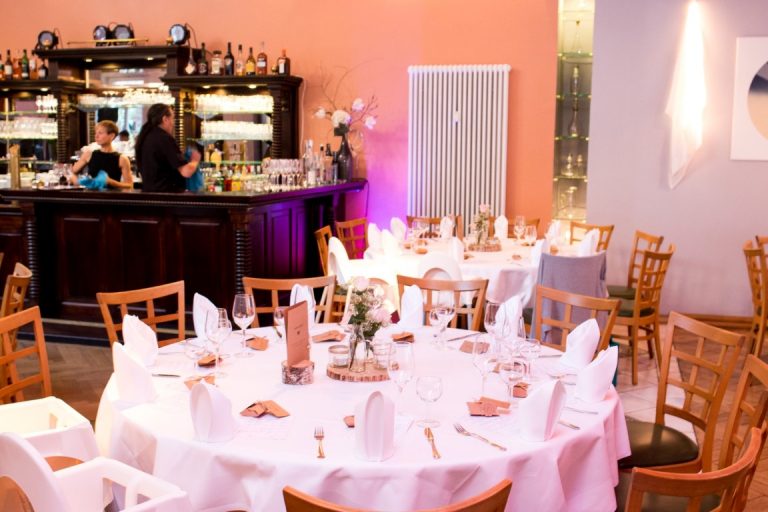 Rohrbach Restaurant fuer Hochzeit mieten die Linde 768x512