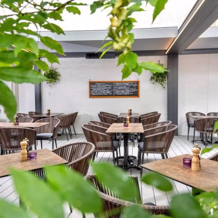 Biergarten und hInterhof dabaggio Heidelberg