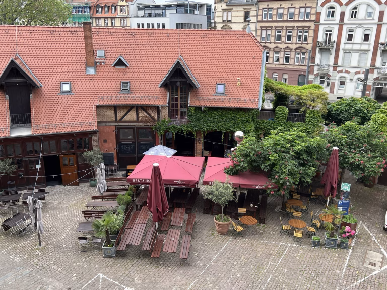 Bergheim Biergarten Tati