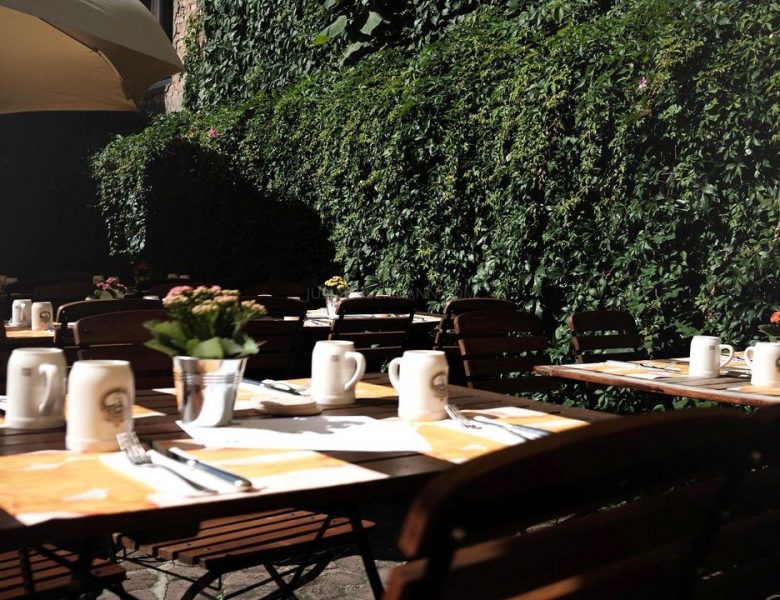 der Kulturbrauerei Heidelberg Biergarten Altstadt liegt super zentral und ist ein beliebter kulinarischer Anlaufpunkt