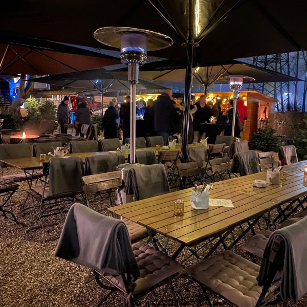 Biergarten mal anders: auch im Wintergarten lässt es sich gemütlich was trinken - aber lieber was warmes ;)