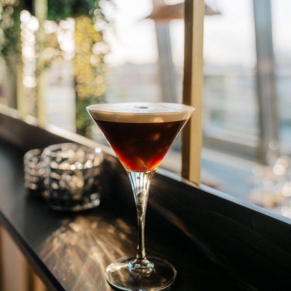 Die Schilling Rooftop Bar ist für gute Cocktails bekannt (Foto: Schilling Instagram)