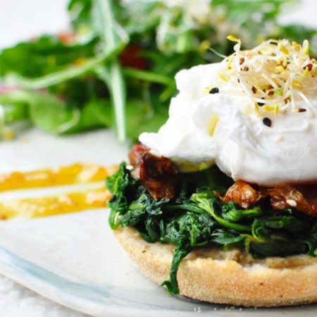 Eggs Benedict Elo made with baba ghanush, spinage and sun-dried tomatoes.