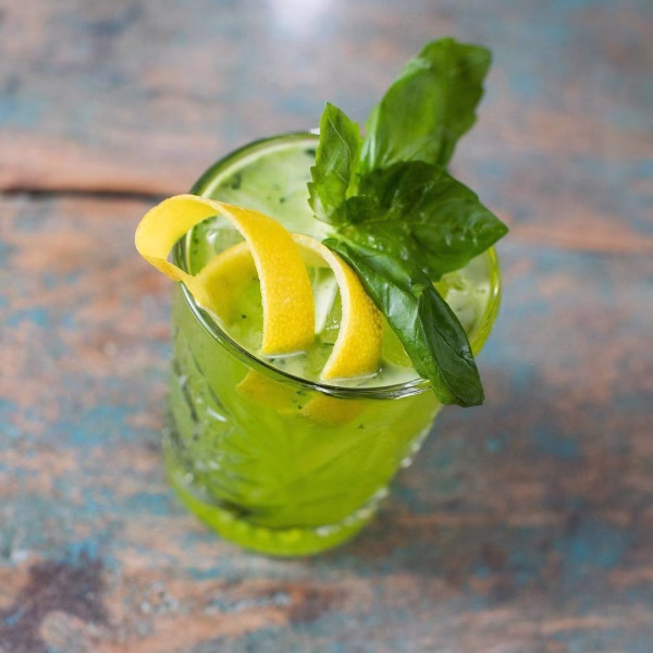 Gin Basil Smash im Urban Kitchen