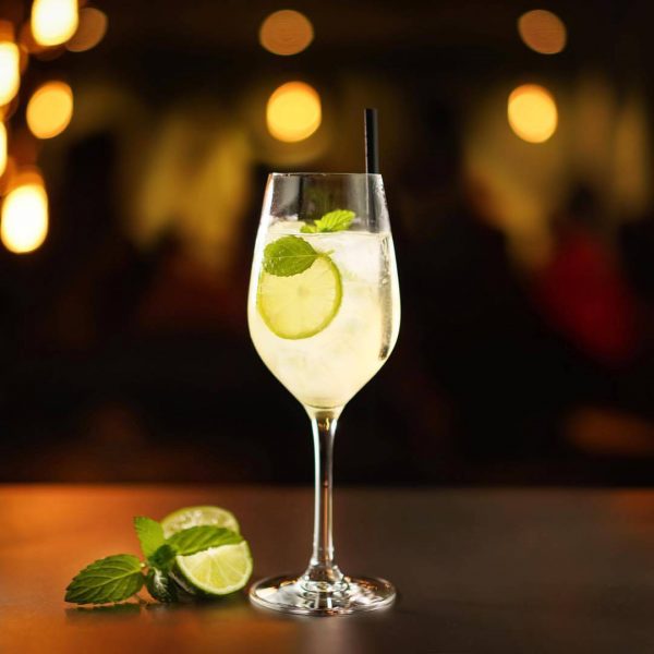 Glas Hugo und einem gemütlichen Plätzchen auf unserer Terasse