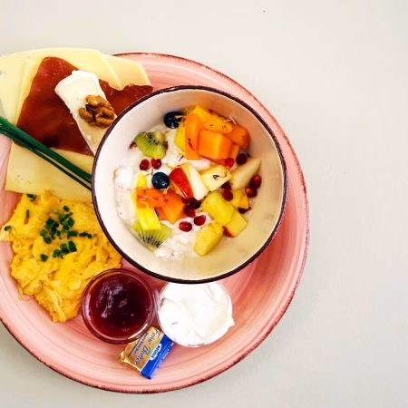 Grüzi sagt das schweizer Frühstück im Wal