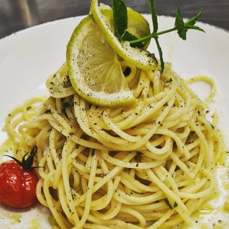 Spaghetti al Limone im Mangia e beve Bahnstadt